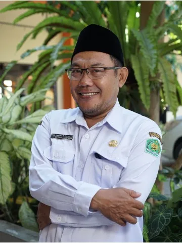 Nur Hapipi, S.Ag, M.Pd.I