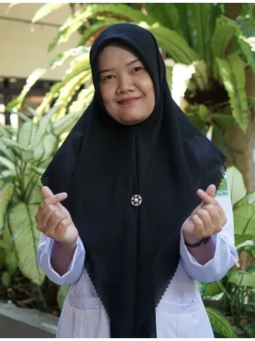 Nur Isnain Zuhrofiaty, Amd.Keb.